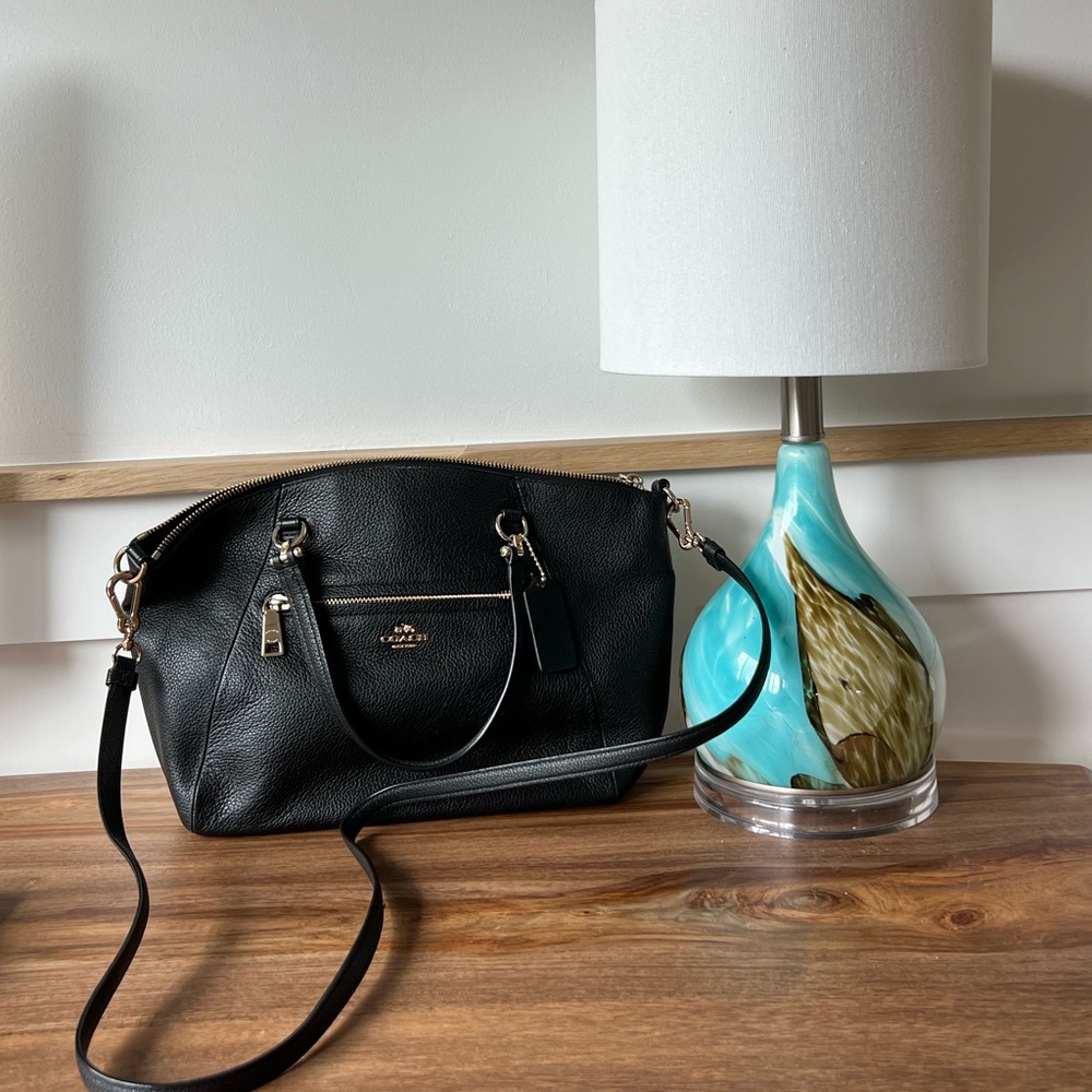 ❌SOLD❌Cross body authentic coach bag